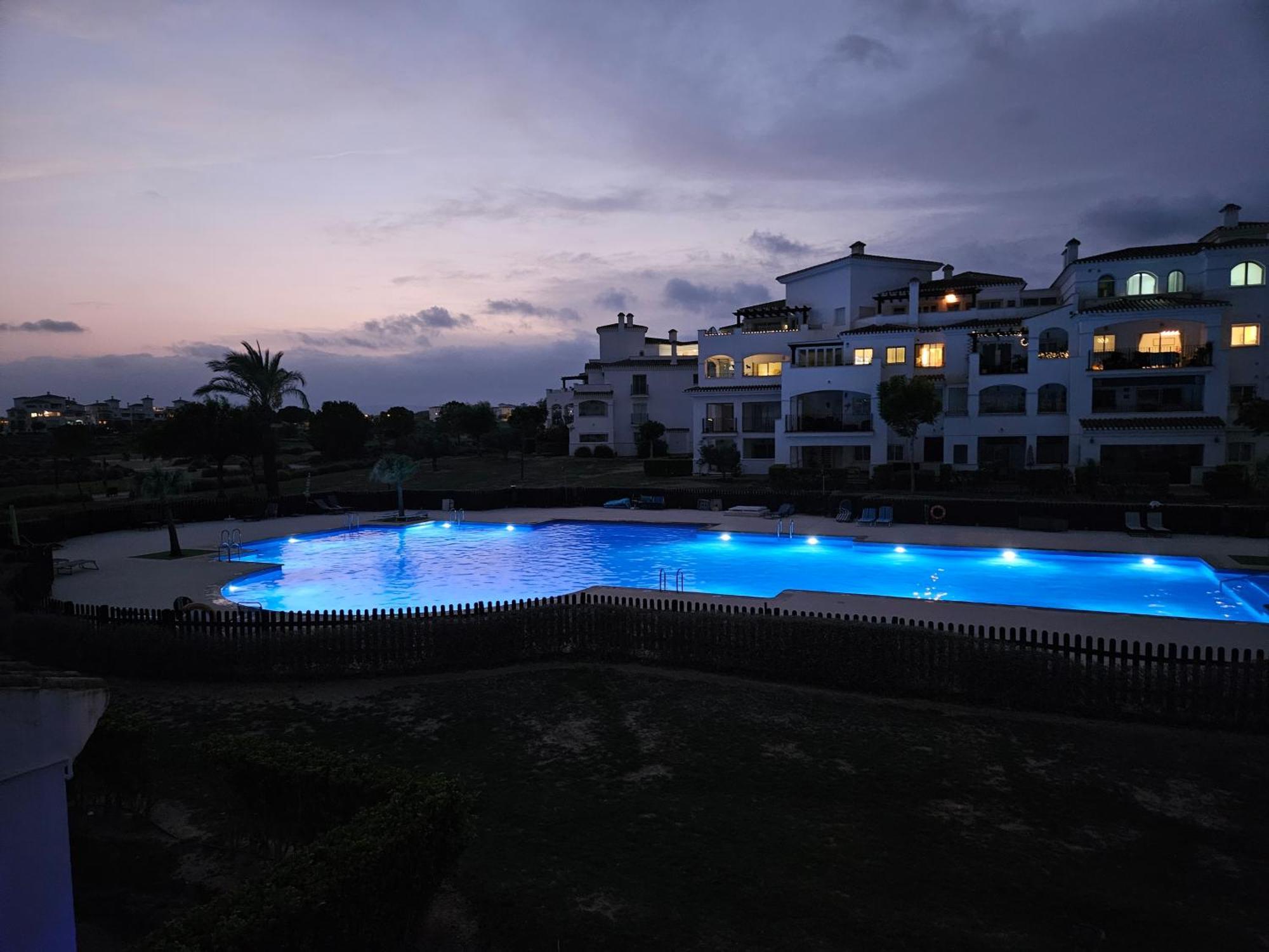 Belle Vue Sur La Piscine Sucina Exterior foto